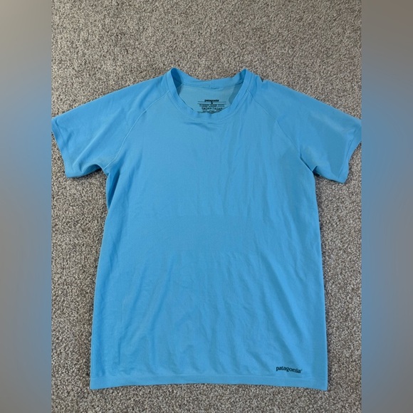 Patagonia Blue Short Sleeve Performance Tee – Size M Like New! - Picture 1 of 3